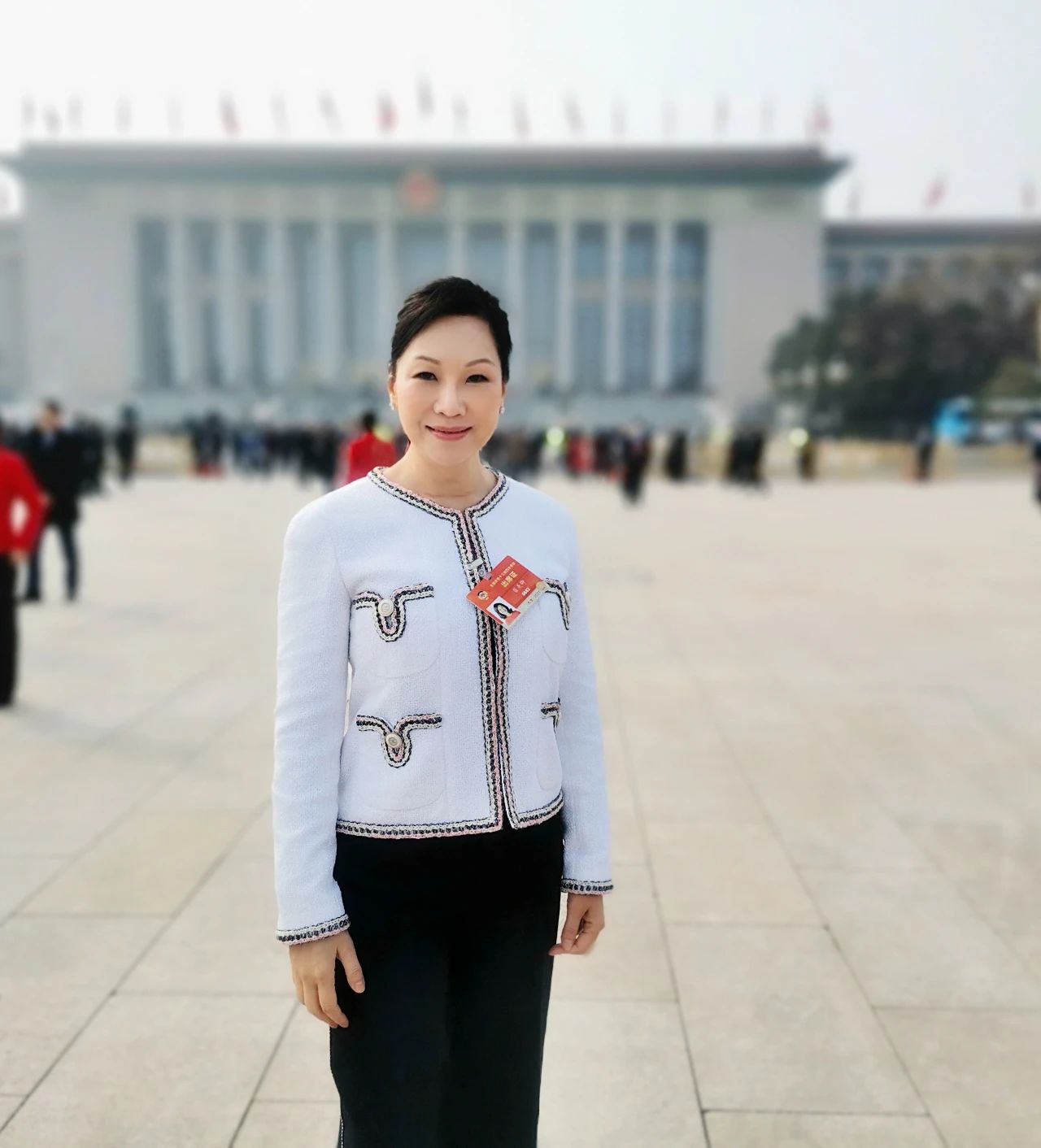 封面?zhèn)溥x1.jpg